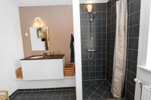 Total Renoveret Parcelhus Med Terrasse Og Beliggende Tæt Ved Vesterhavet Og Tæt Ved Indkøb Sj1046