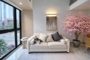 Agile Sky View Suites