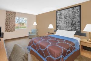 1 King Bed Non-Smoking