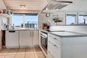 Holiday Home In Vrist Near North Sea Dunes Sj335