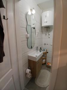 Apartment mini