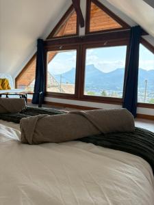 Cozy and Independent Studio with a View