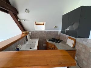 Cozy and Independent Studio with a View