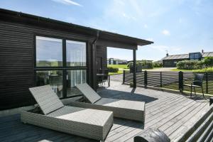 Holiday Home With Spa,& Fjord View Sj-287