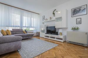 Aurora Apartment