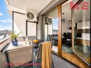 MYE Apartments - Arkadia Urban Apartment - Free Parking, Balcony, AC, FV