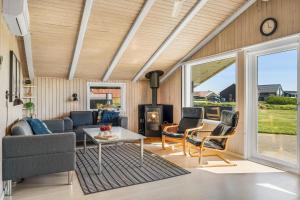 Holiday Home 250M From The North Sea Sj206