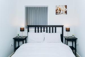Stylish Manchester City Centre Apartment - 3 Double Bedrooms - Sleeps up to 10