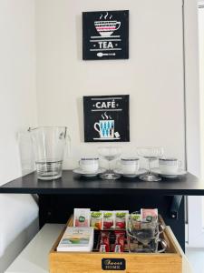 Onyx Central Apartment with Free Private Garage, AC