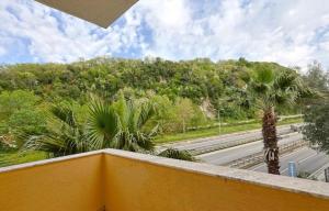 Luris Apartments