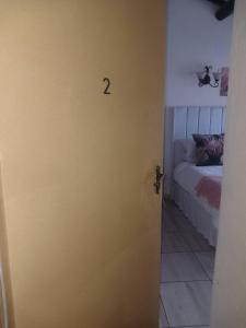 Cozy Guest Room with Private Facilities in Randburg