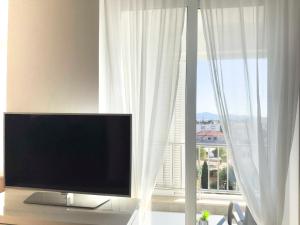 Horizon One