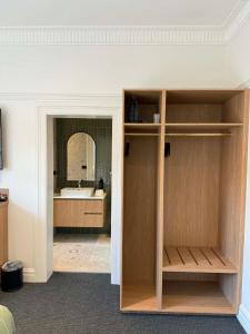 Tourist Hotel Queanbeyan