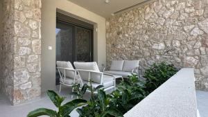 MYRON Residence & Apartments