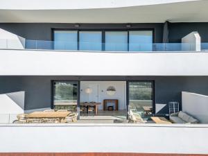 The West Breeze 2bedroom Poolview Terrace, Higueron West, Fuengirola