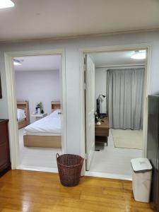 1Newly Opened, Prime Bukchon Location, Hanok Village View, 56 sqm, 8 Min to Anguk Station, Sleeps up to 6