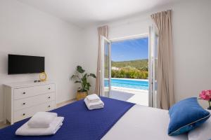Cozy mediterranian-style villa