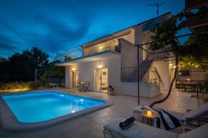 Cozy mediterranian-style villa