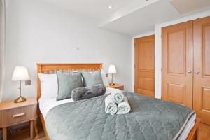 The Paddington Residence - Paddington Central, Balcony with Canal Views, Air Con, Parking