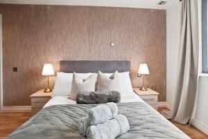 The Paddington Residence - Paddington Central, Balcony with Canal Views, Air Con, Parking