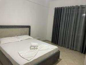 Luris Apartments