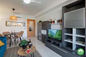 Casa Mariposa: 2BR Apt with Pool Steps from Beach