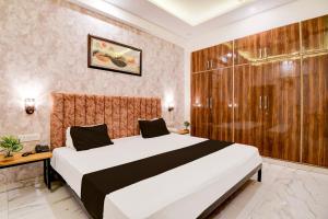 Hotel O VELMORA HOTEL