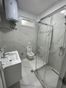 Luris Apartments