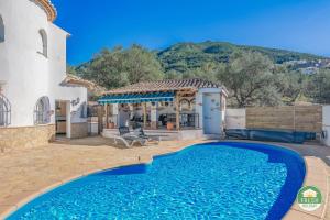 Villa Dos Torres | 4BR Villa Near Sierra Tejeda