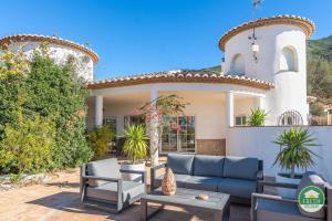 Villa Dos Torres | 4BR Villa Near Sierra Tejeda