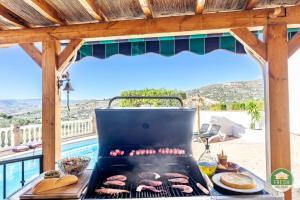 Villa Dos Torres | 4BR Villa Near Sierra Tejeda
