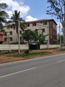 Hotel Gateway Inn