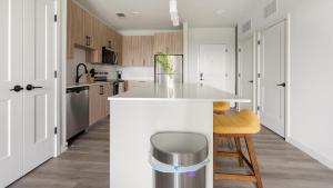 Landing Amazing 1BD Gym Clubhouse