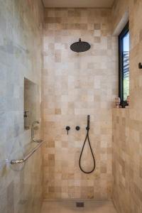 NEW 1BR Modern Tropical Villa in Bingin