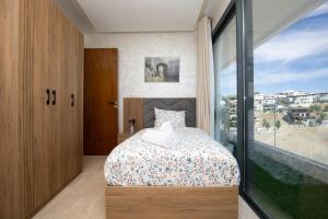 Séjour VIP - Grand Balcon Vue Mer, Centre Gare TGV - AC, WIFI, IPTV