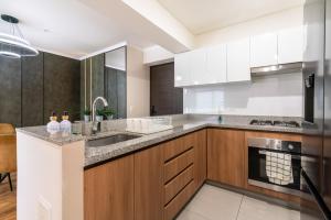 Panoramic Ocean Views High Floor San Isidro
