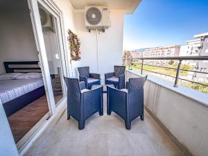 Yasna Apartments