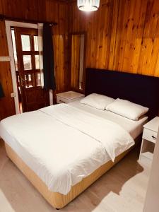 ZEREN APART 2 CENTRUM