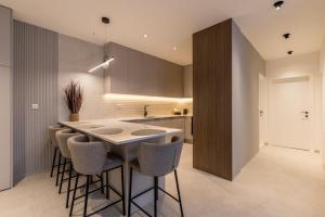 BELLA LUXURY APARTMENT, Split City Centre ,Walk to Riva