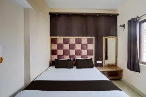 Hotel O Dev Vanshi Palace