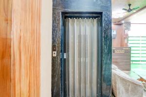 Hotel O Dev Vanshi Palace