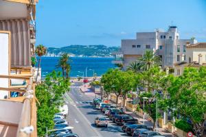 Apartamento La Grava Junto al Mar Wifi 4Habitaciones