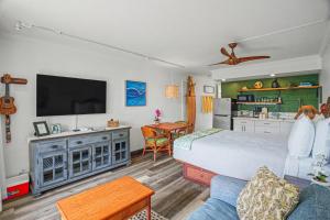 Islander on the Beach 134- Hidden Gem Ground Floor with AC