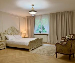 Hotel Pałac Akropol