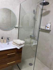 Rea sea view Room