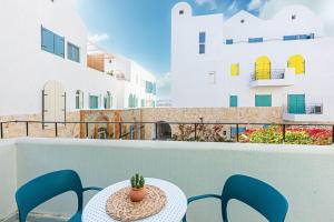 Déjà Blue Triple, Parking and Balcony 103 - Drymades - SANTORINI Residence