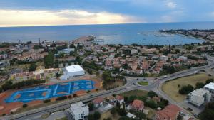 Apartments Valmed