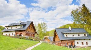 Chalupy Bret v Krkonoších- prostorná chalupa se 3 apartmány, se saunou nebo vířivkou