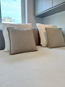Seacast Oostende - vakantieappartement 2 slpk met terras en zijdelings zeezicht in centrum