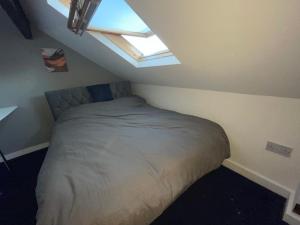 Spacious 3 Bedroom House Near Leeds City Centre